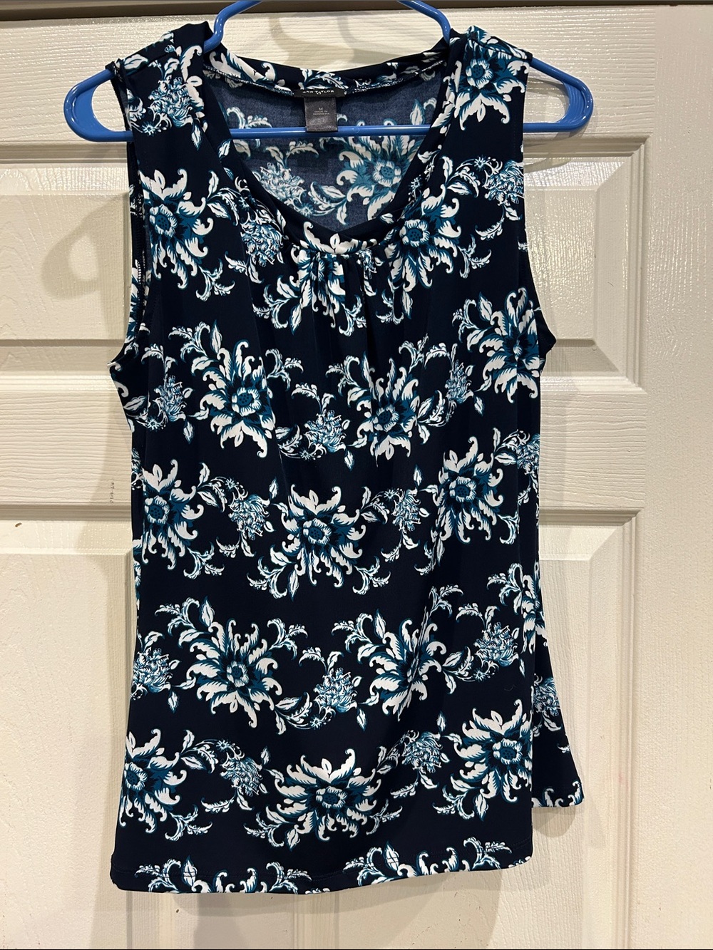 Ann Taylor Sleeveless Floral Print Tank Top - Navy & Teal M
